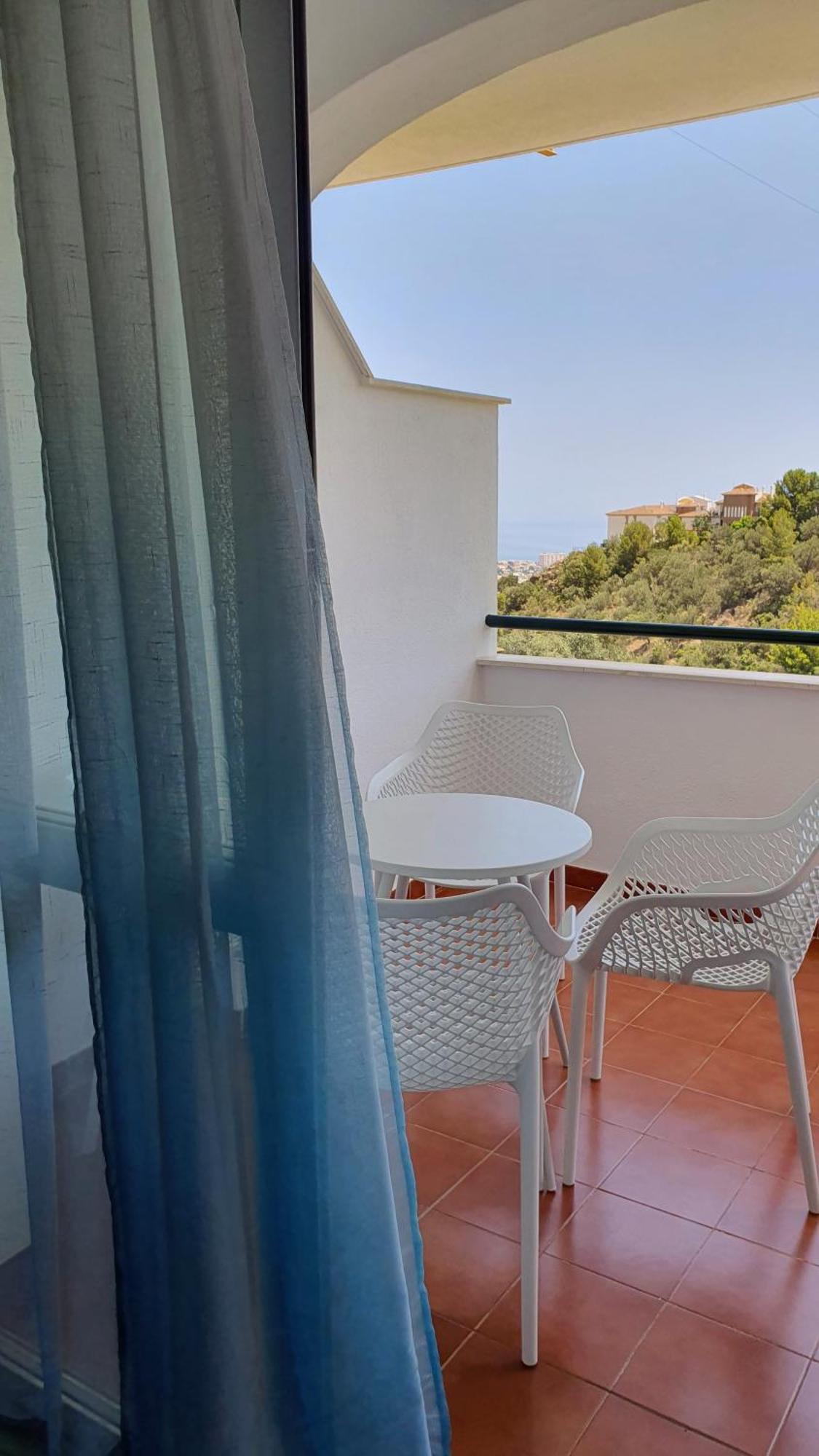 Benalmarina Sea View Apartments Benalmadena Ngoại thất bức ảnh